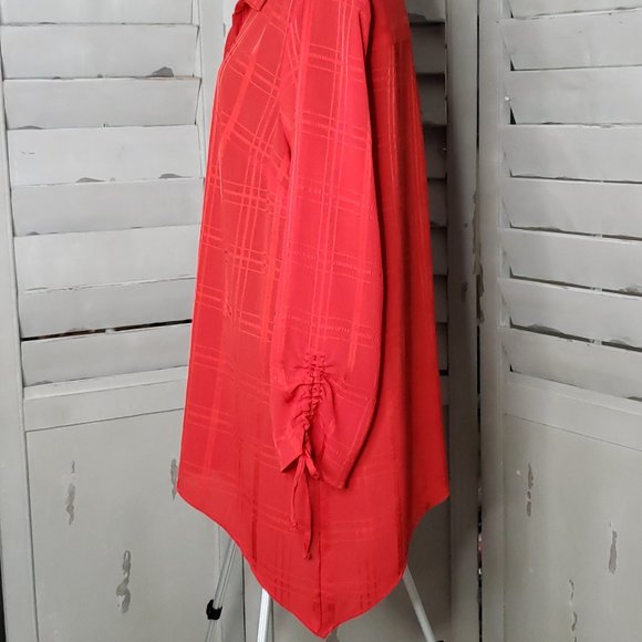 *NEW DIRECTION* STUNNING RED BLOUSE - Picture 6 of 15